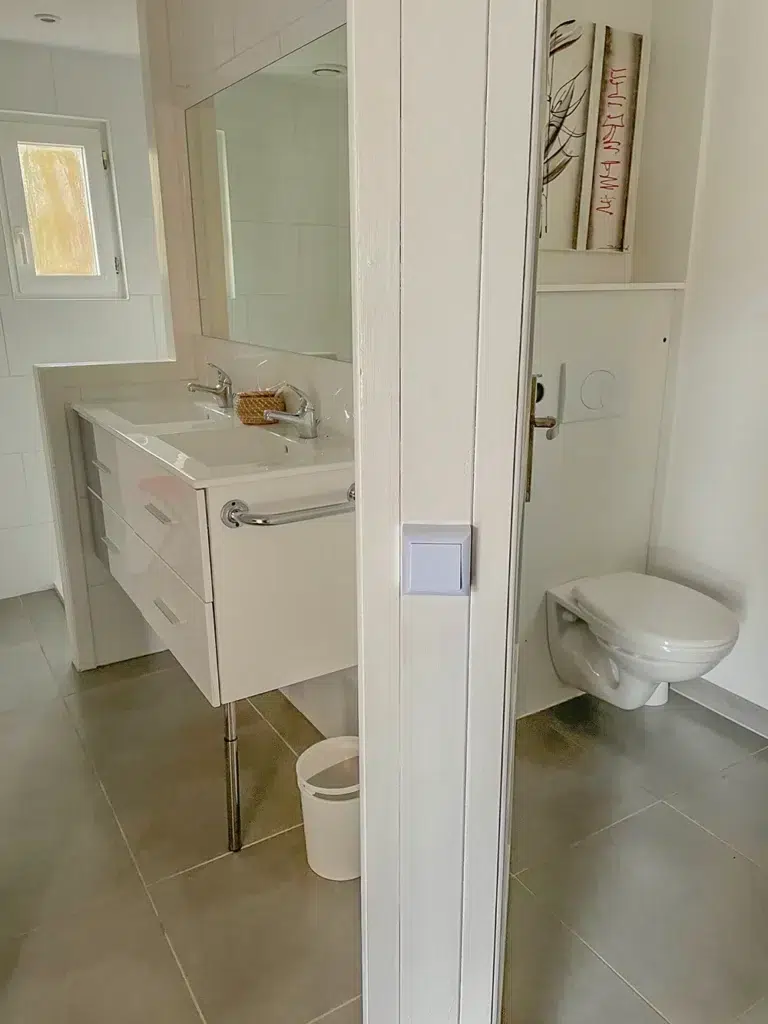 premium room bathroom