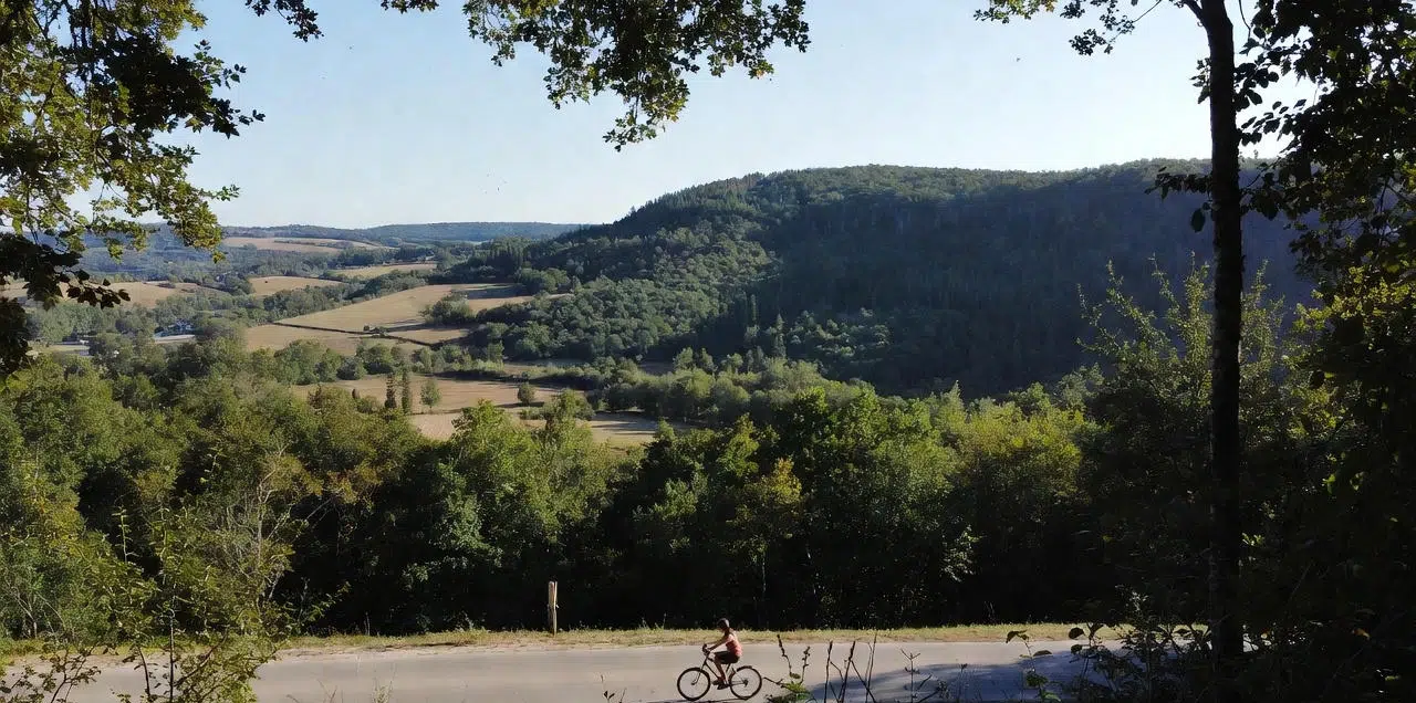 Activités dans le Périgord : partez à vélo sur la Voie Verte de Sarlat