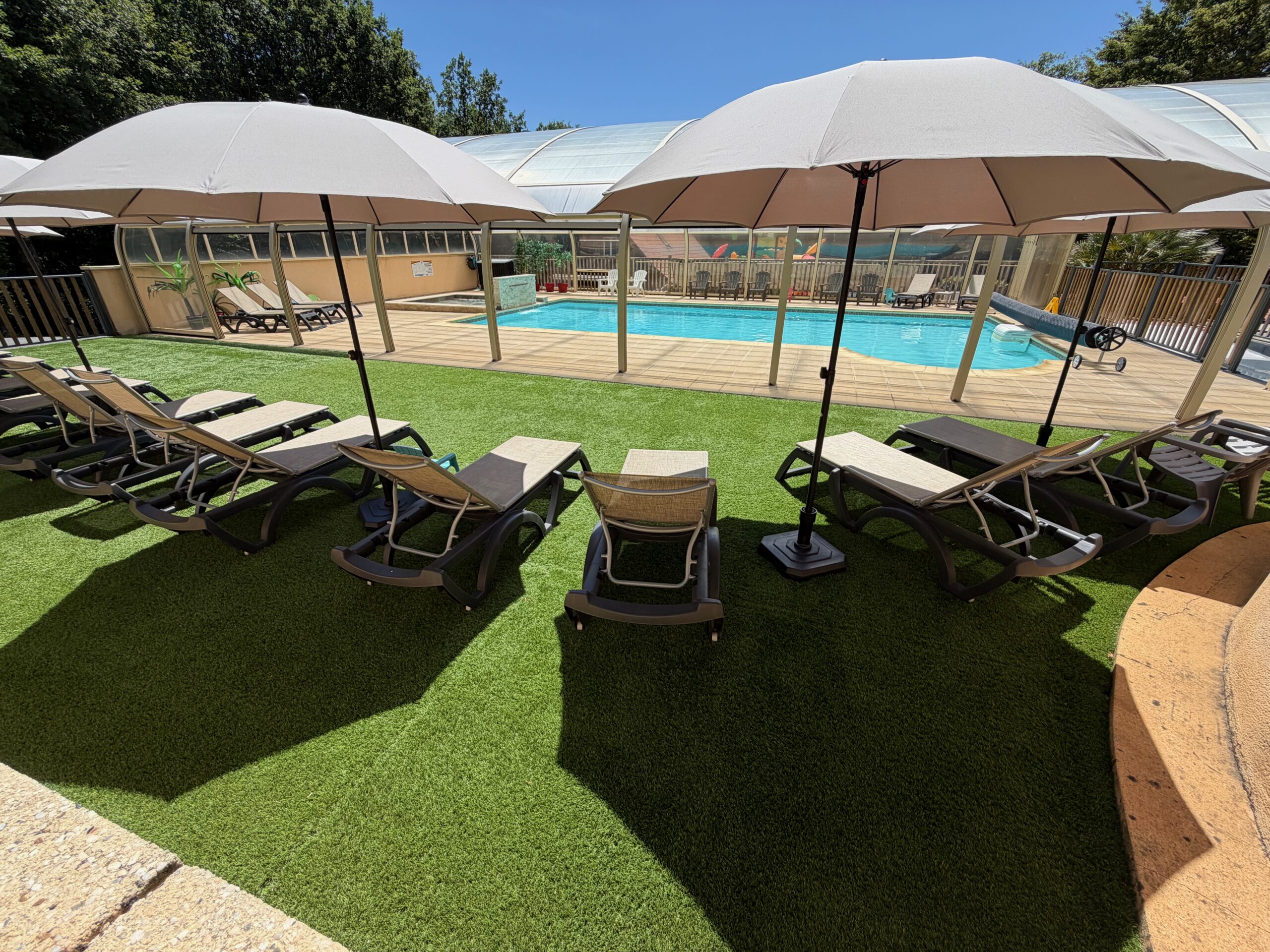 piscine couverte camping perigord